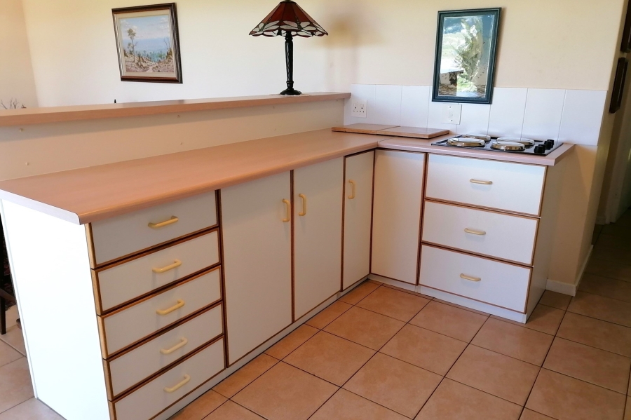 2 Bedroom Property for Sale in Stilbaai Wes Western Cape